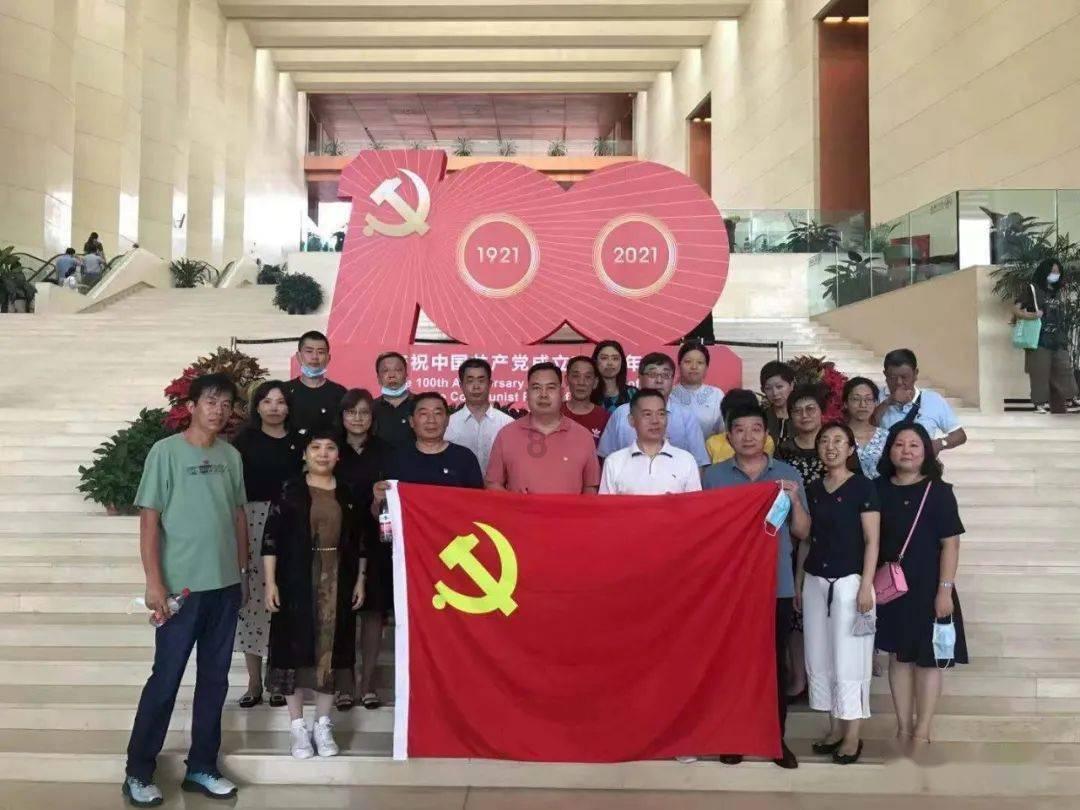 火影中容易被忽视的6人:一个和纲手是队友,一个打扮模仿卡卡西